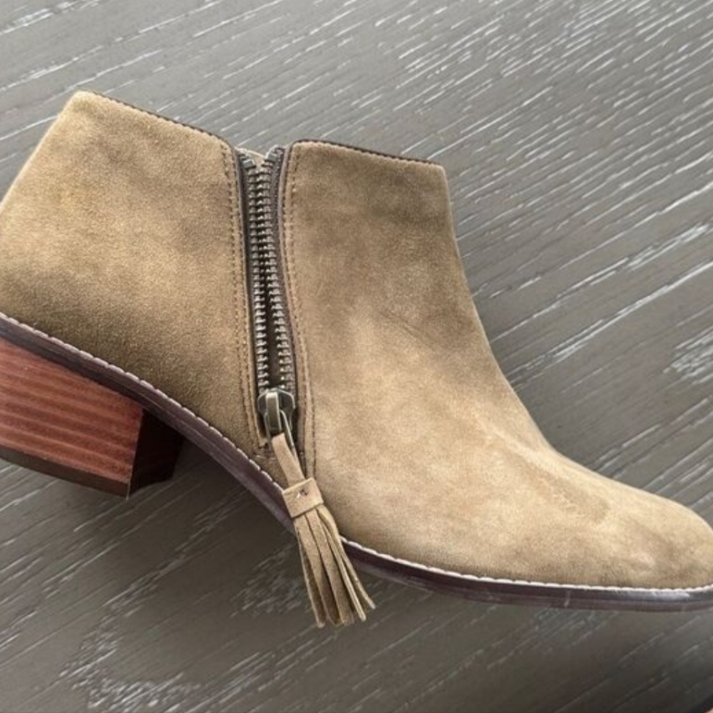 Vionic Serena Suede Ankle Boots Booties Sz 8.5 Excellent Condition - Picture 11 of 12